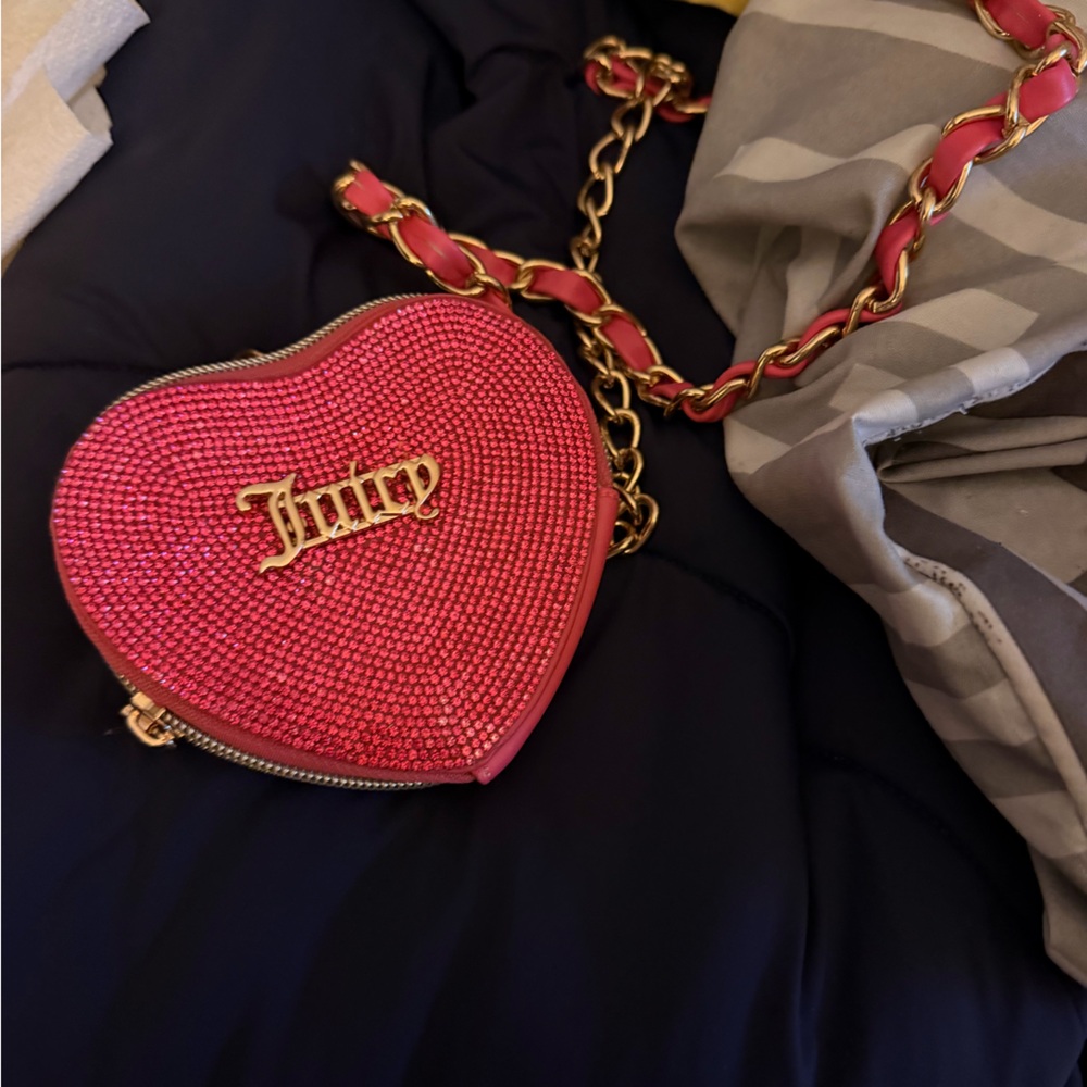 JUICY COUTURE Rhinestone Heart Zip Around Belt Bag Wallet Love Pink Sparkly